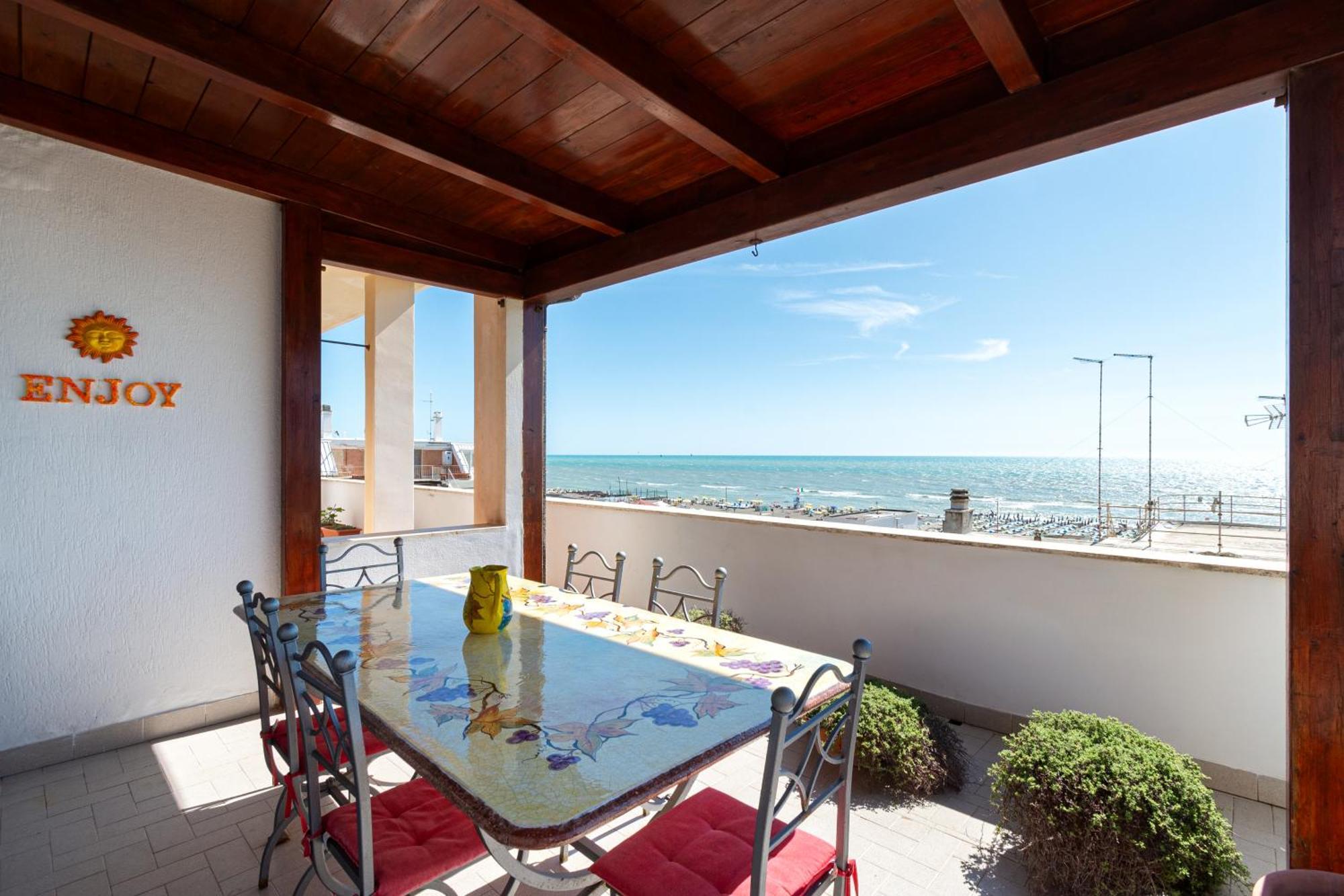 Ostia Attico Fronte Mare Διαμέρισμα Εξωτερικό φωτογραφία