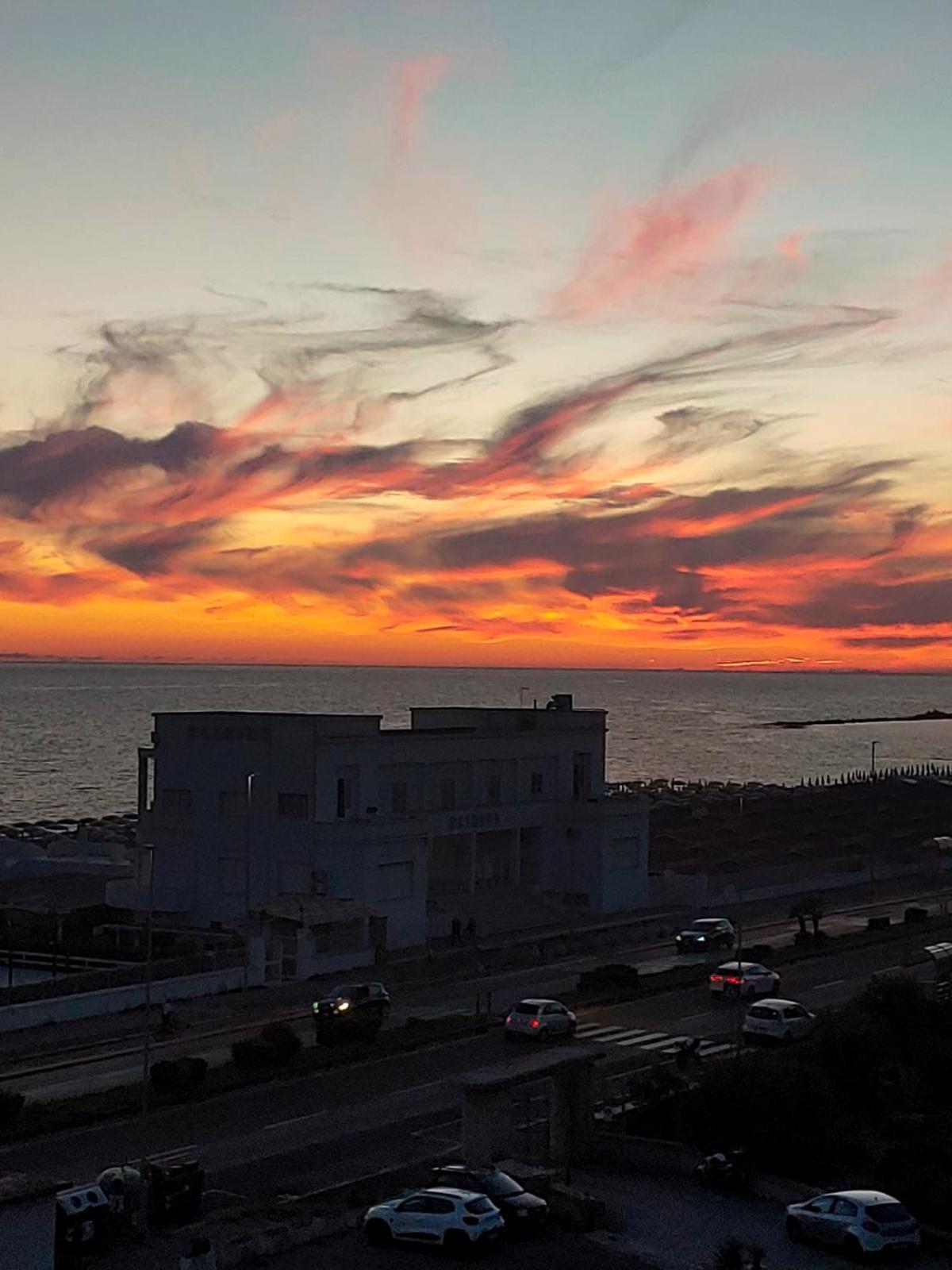 Ostia Attico Fronte Mare Διαμέρισμα Εξωτερικό φωτογραφία